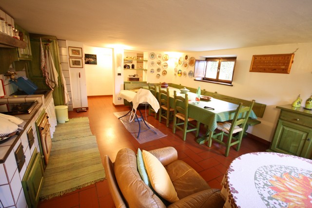 VILLA for SALE in Lucca first suburbs