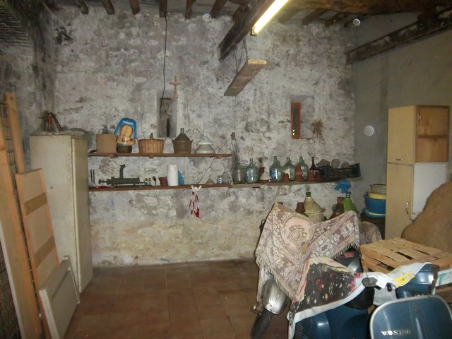 RUSTICO in VENDITA colline Lucca