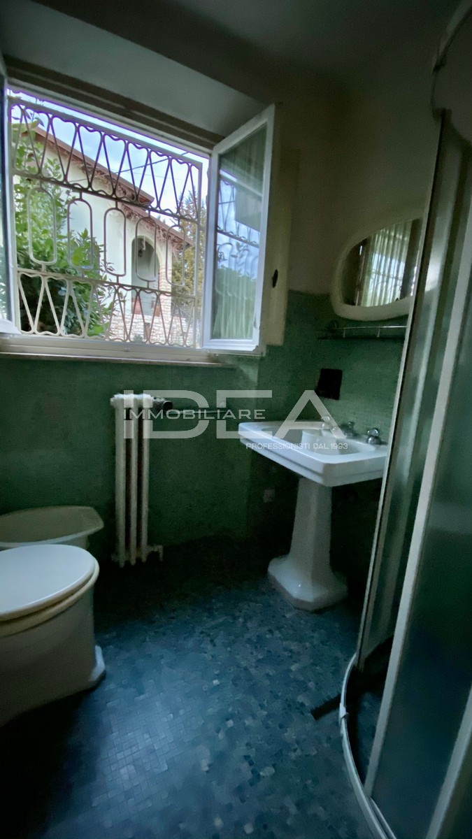 VILLA for SALE in Lucca suburbs