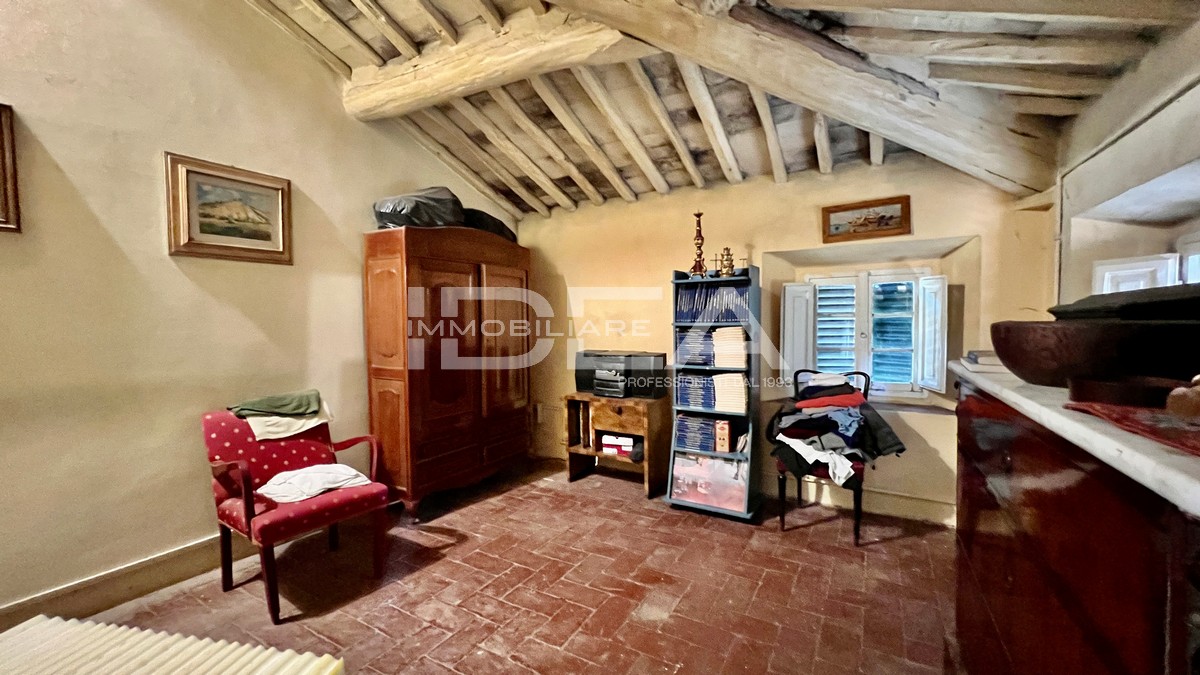 VILLA in VENDITA periferia Lucca