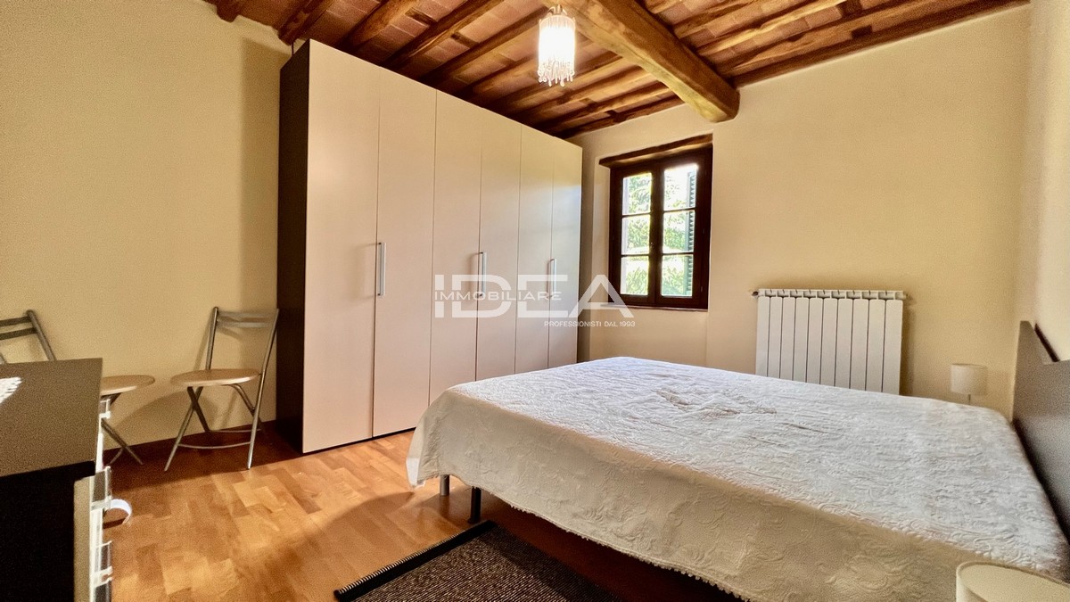 RUSTICO in VENDITA colline Capannori