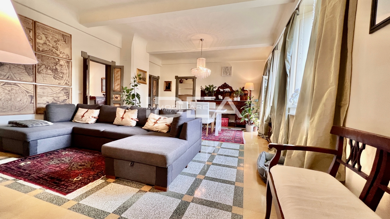 APARTMENT for SALE in Lucca historical center
