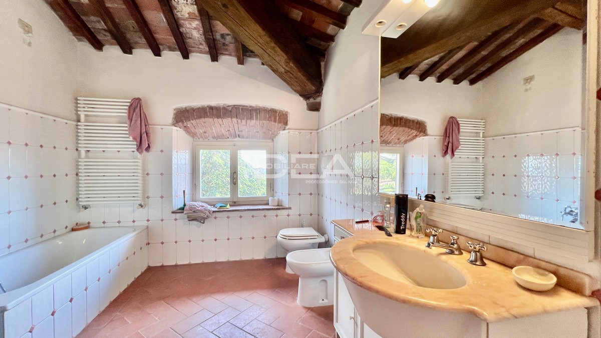 VILLA in VENDITA PONTEDERA - GENERICA