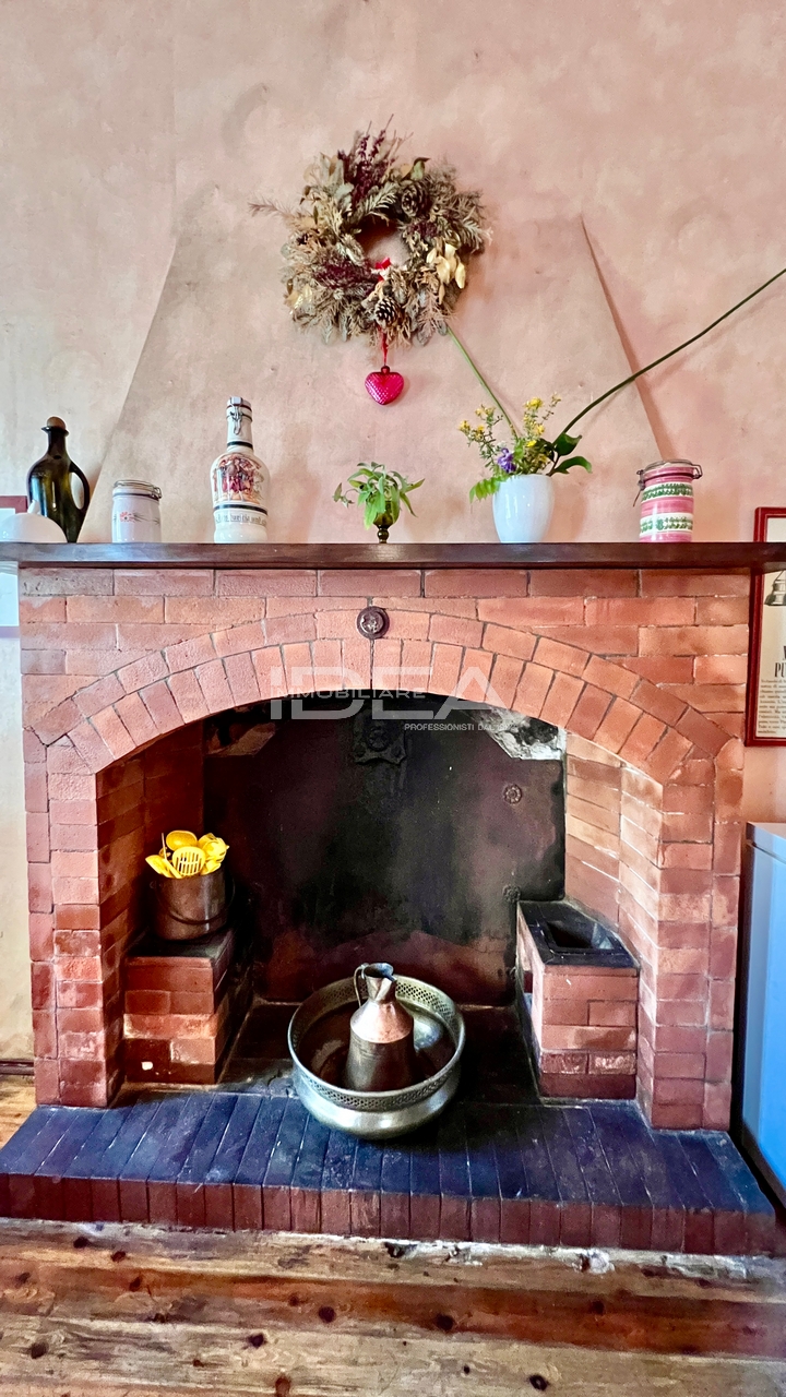 COUNTRY COTTAGE for SALE in Capannori